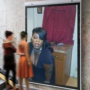 Meet your Posher, Tomuchsause